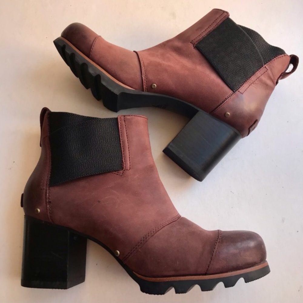 Sorel Boots S-10 Addington Chelsea Burgundy Heeled Ankle Booties - Picture 2 of 7
